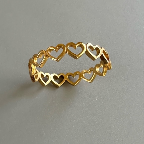 14k Gold Vermeil Simple Eternity Heart Ring - Picture 7 of 12